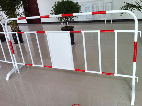 移动护栏 - 河北腾佰丝网制品有限公司图片3