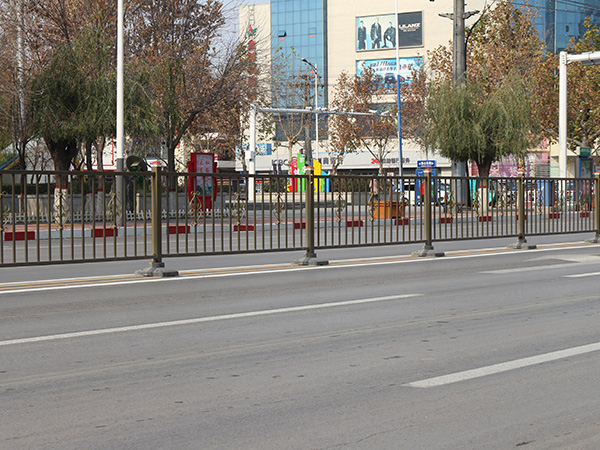 市政护栏 - 河北腾佰丝网制品有限公司图片2