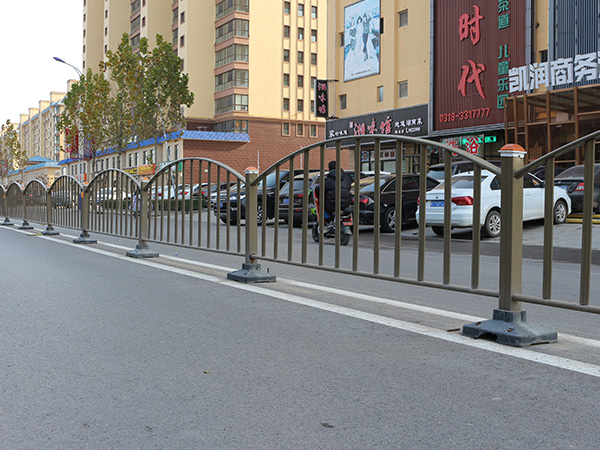 市政护栏 - 河北腾佰丝网制品有限公司图片4