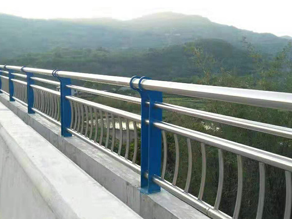 桥梁护栏 - 河北腾佰丝网制品有限公司图片4