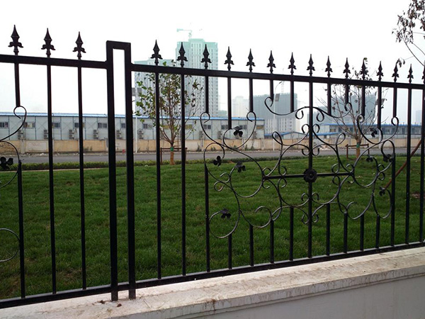 铁艺围栏 - 河北腾佰丝网制品有限公司图片2