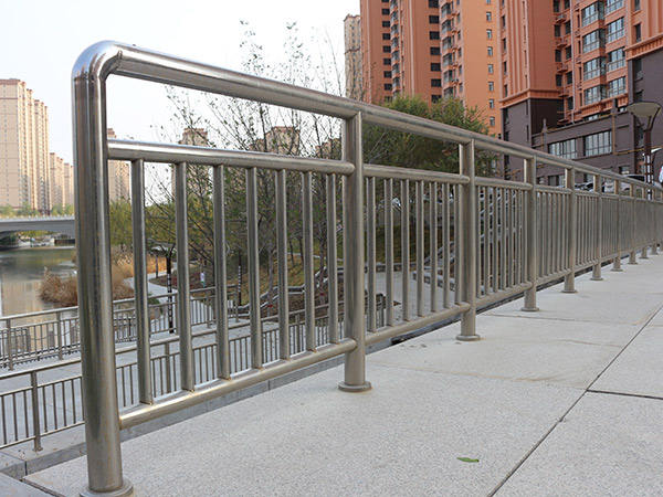 不锈钢扶手 - 河北腾佰丝网制品有限公司图片5