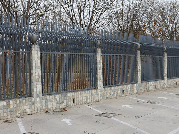 铁艺围栏 - 河北腾佰丝网制品有限公司图片4