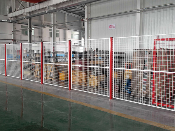 框架护栏 - 河北腾佰丝网制品有限公司图片4